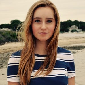 Meet your Posher, Lily