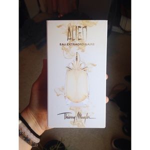 Thierry Mugler Alien Eau Extraordinaire Perfume