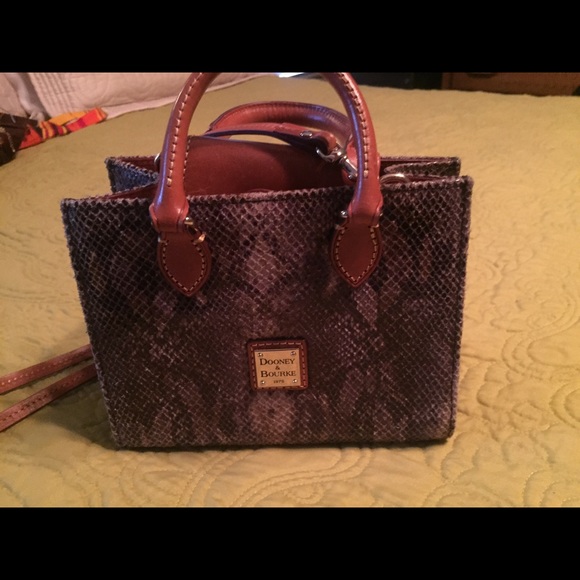 Dooney & Bourke Handbags - Dooney Bourke Mini Purse