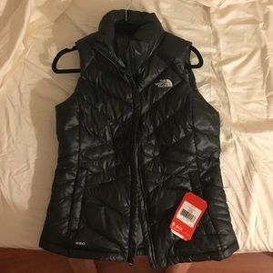 Medium Black North Face Puffer Vest