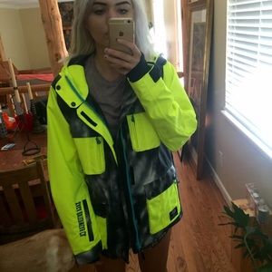 mens saga outerwear snowboard jacket