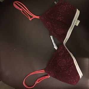 Hollister Gilly Hicks bra