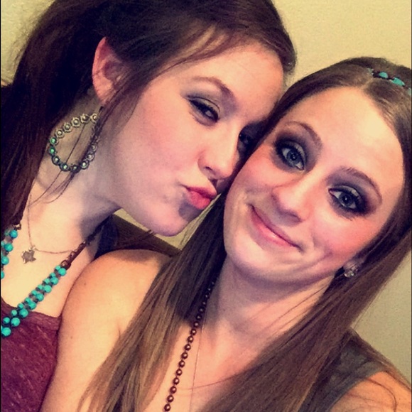 Meet your Posher, Carlie - Picture 1 of 1