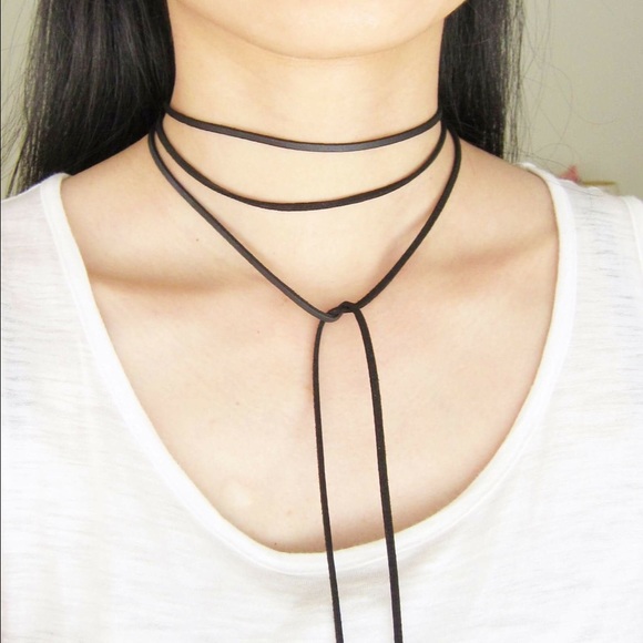 Black suede choker necklace - Picture 4 of 4
