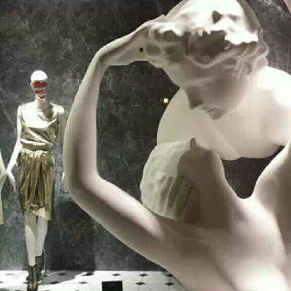 Meet your Posher, Aromiss - Picture 4 of 5