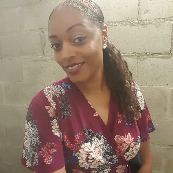 Meet your Posher, Aromiss - Picture 5 of 5