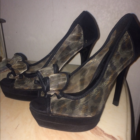 Kardashian Kollection heels