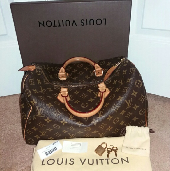 Louis Vuitton Speedy 35