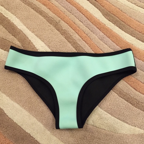 Swim suit bottom