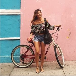 New 👑 Dolce Vita Marnie Strappy Sandals Black