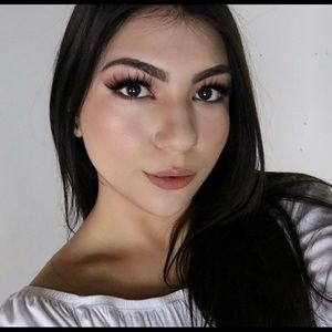 Meet your Posher, Caroll