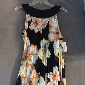 Sleeveless dress