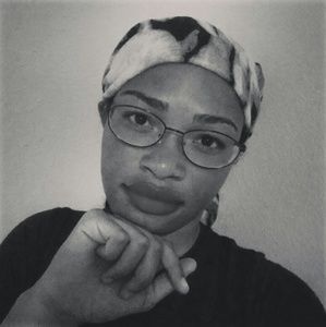 Meet your Posher, Aida