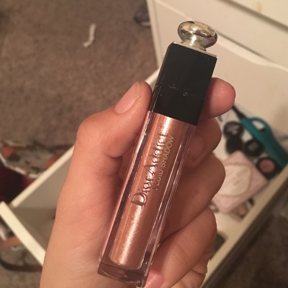 Dior liquid shadow!