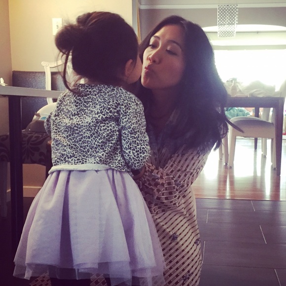 Meet Your Posher - Picture 4 of 4