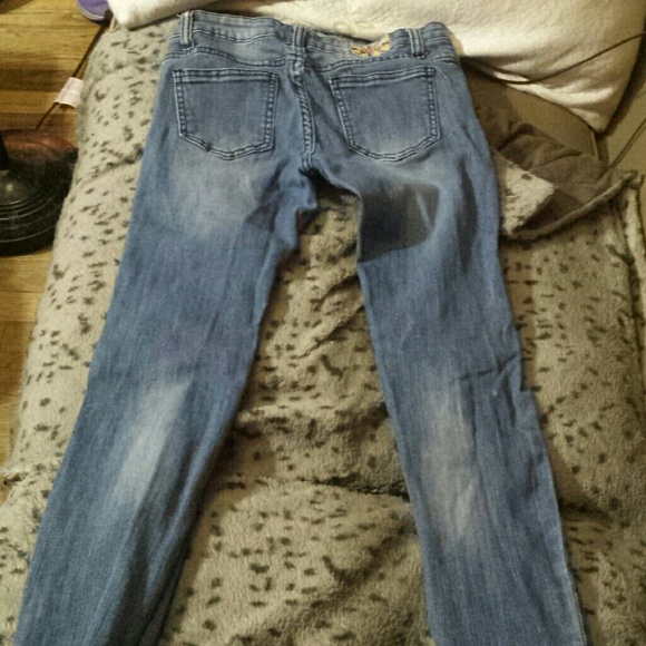 Ripped jeans - Picture 2 of 3