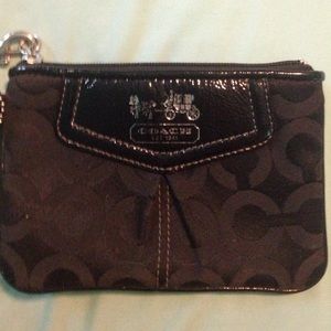💕 SOLD Black coach wristlet