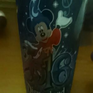 Meet your Posher, Camila