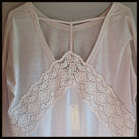 Lacey Ruffle Tunic - Picture 3 of 4