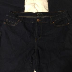 Forever 21 plus woman's jeans size 14 NWT bootcut