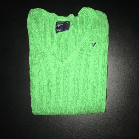 American eagle green sweater, super comfy! 💚