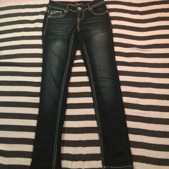 Ariya Jeans (dark wash) - Picture 2 of 3