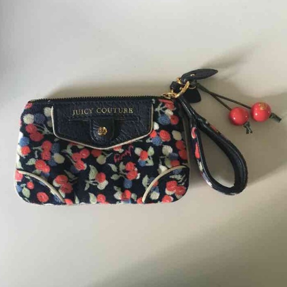 Juicy Couture wristlet
