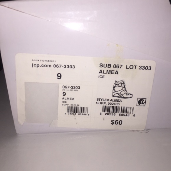 Womens Size 9 Gym Shoe Wedge - Picture 4 of 4