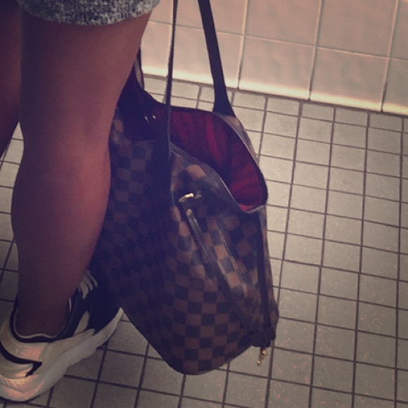 Lv medium size bag
