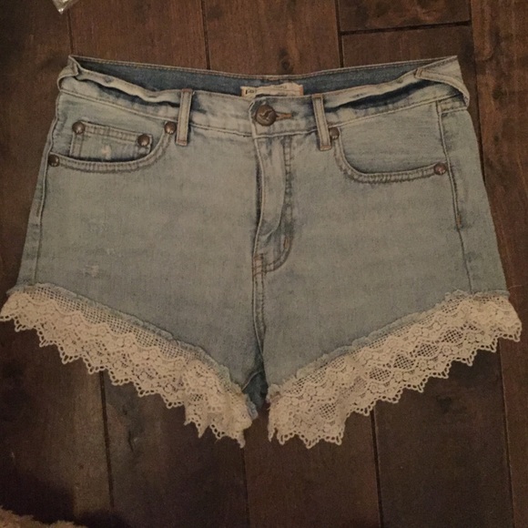 Free People high-waisted lace shorts - Picture 1 of 2