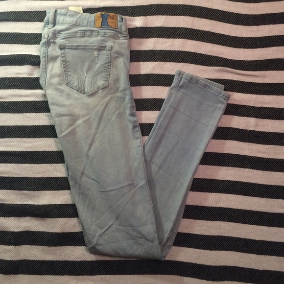 Hollister jeans (light wash) - Picture 2 of 3