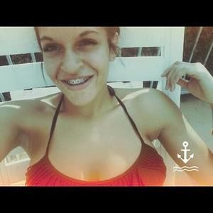 Meet your Posher, Desiree