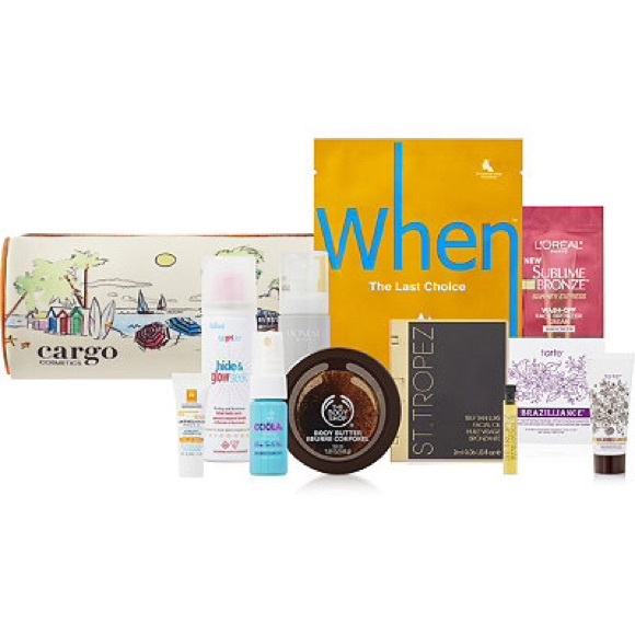 CARGO BAG WITH SUMMER ESSENTIALS