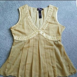 Sheer gold tank, EUC.
