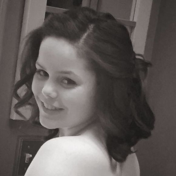 Meet your Posher, Ellen - Picture 1 of 1