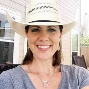 Meet your Posher, Rebecca