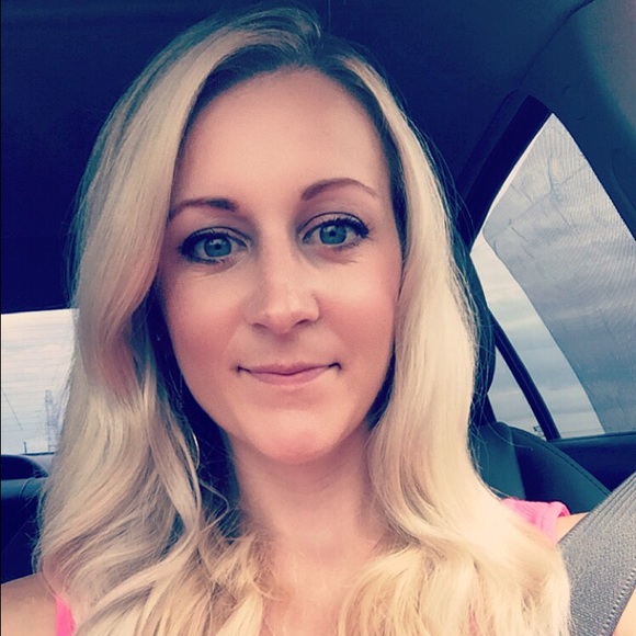 Meet your Posher, Kelsie - Picture 1 of 1