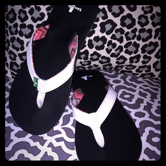 SANUK Women's Springwater Sandals/Flip Flops Wht 7