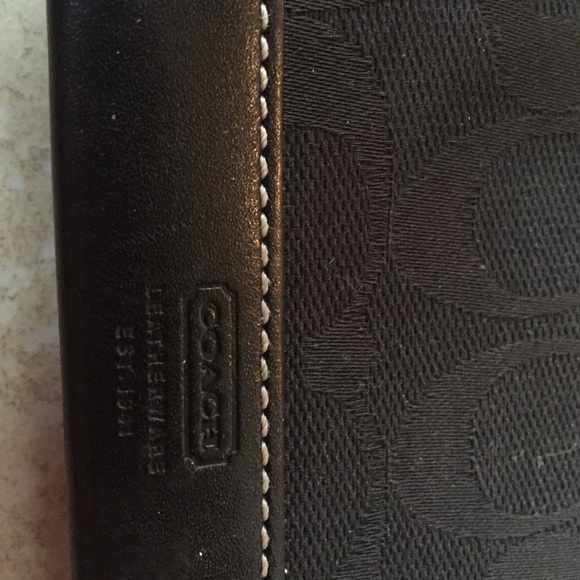 Coach key case - Picture 3 of 3