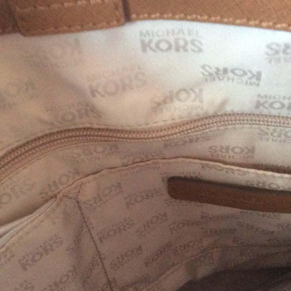 🆕Michael Kors NS Tote - Picture 5 of 6