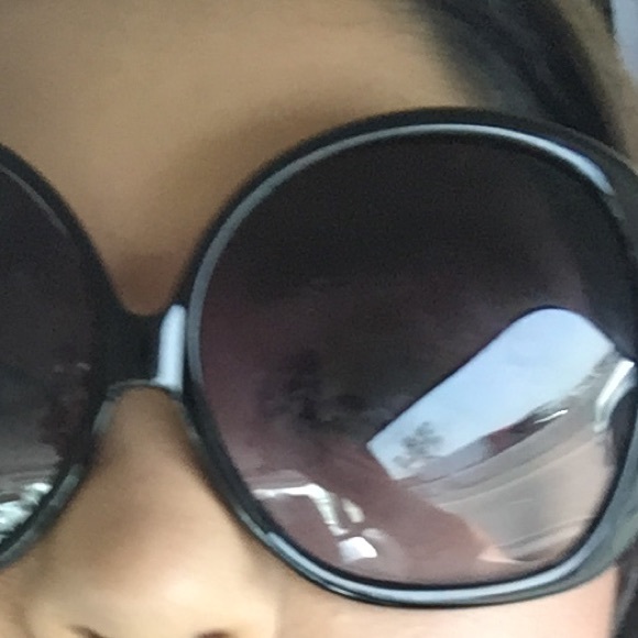 Meet your Posher, Aimee - Picture 1 of 1