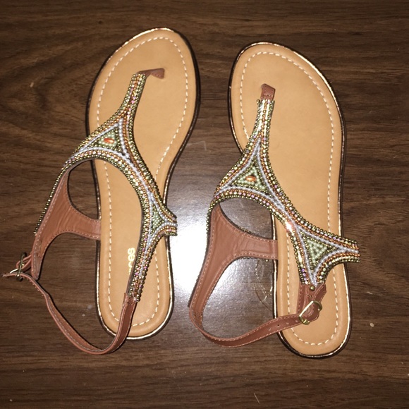 Maurices earth tone flat sandals