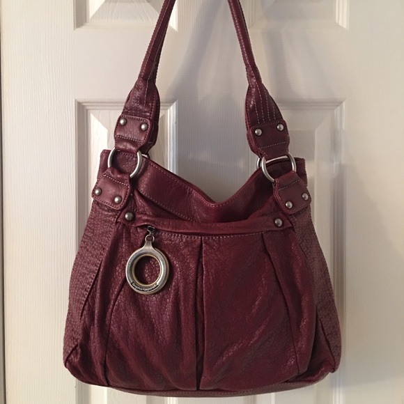 Sophia Caperelli Handbags - 🛍 Sophia Caperelli Red Shoulder Bag