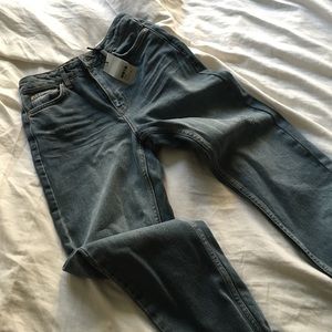 Brand New TopShop Mom Jeans