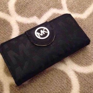 $60 Michael Kors Wallet