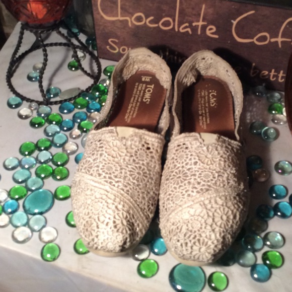 Toms Shoes - Toms Lace Flats