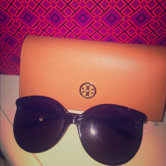 Tory burch sunglasses