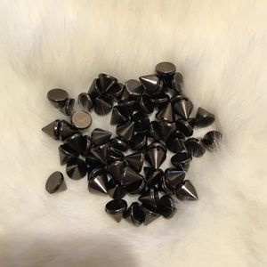 Dark Gray Triangle Cone Studs Crafts