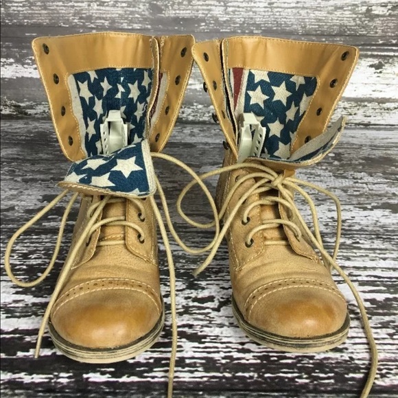 Holly 💕's high-quality current & unique vintage - Picture 2 of 4