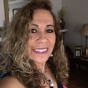 Meet your Posher, Gloria